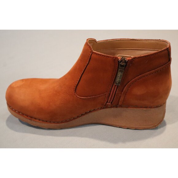 Dansko Womens Charlene Nubuck Ankle Boot - Picture 3 of 8